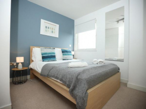Catrine, Fantastic location, Great for contractors & workers, free private parking